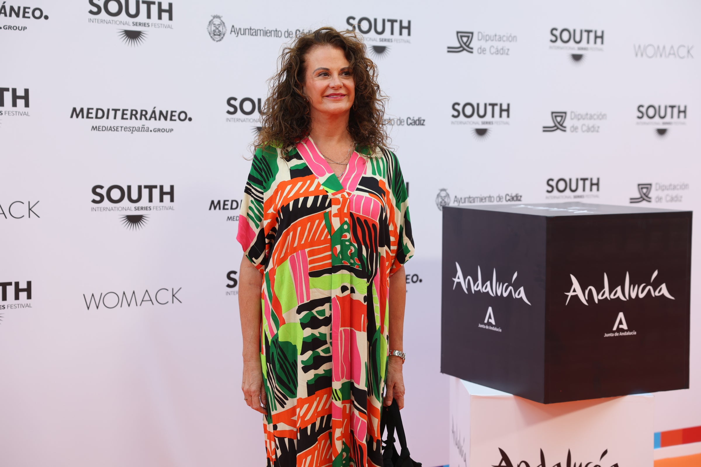 Las imágenes del primer desfile de estrellas por la alfombra naranja