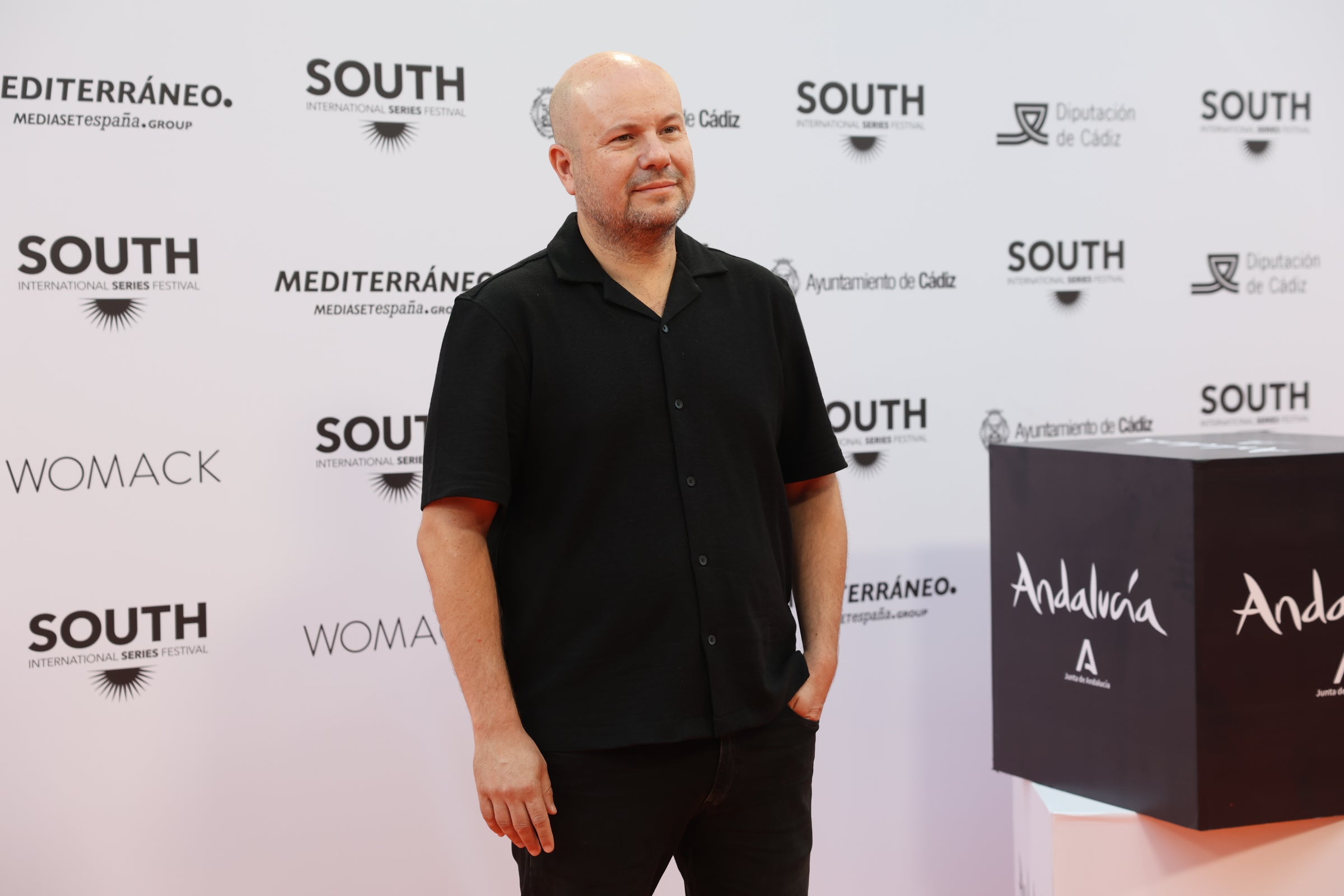 Las imágenes del primer desfile de estrellas por la alfombra naranja
