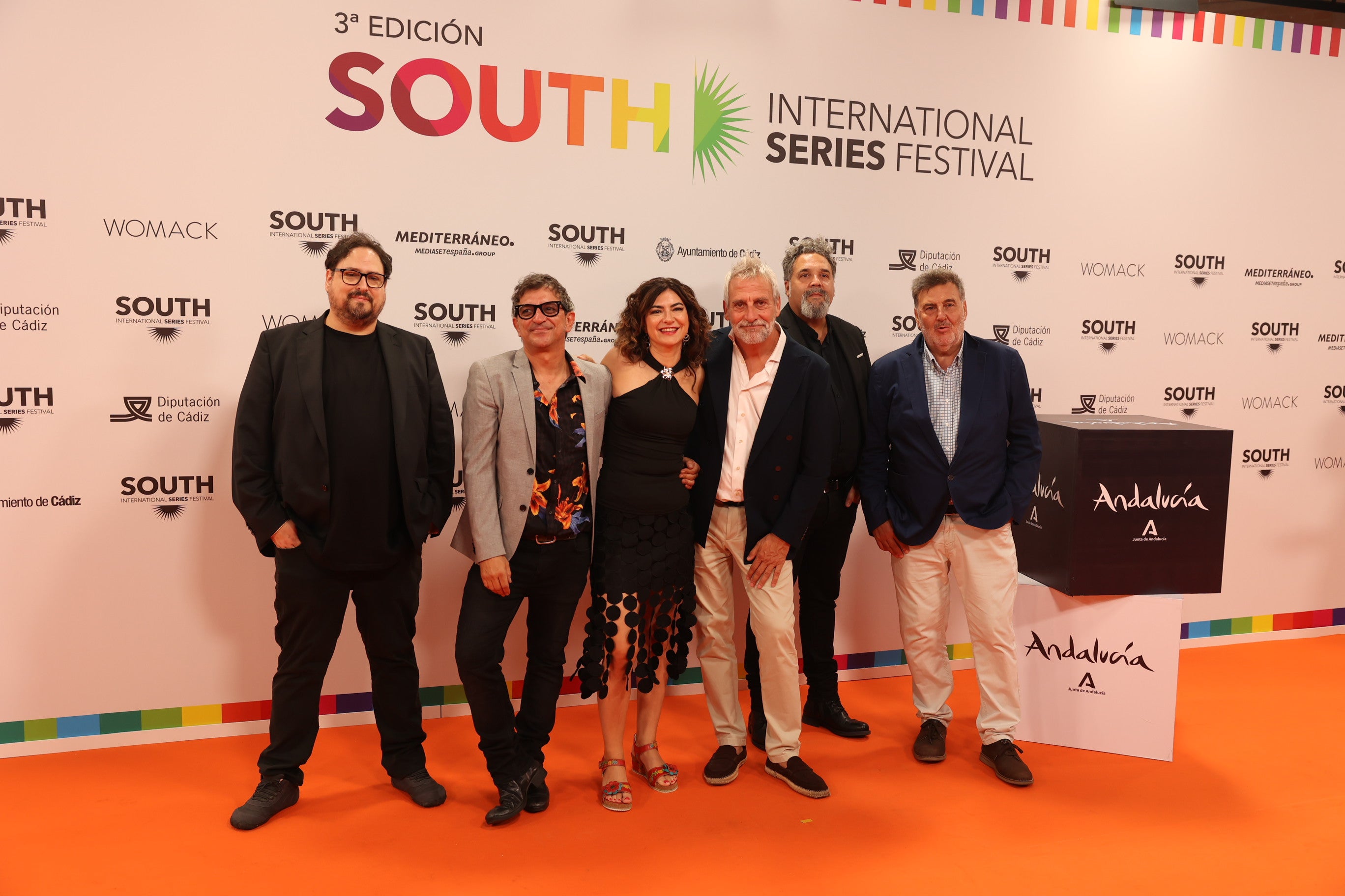 Segunda jornada de estrellas en la alfombra naranja del South Series Festival