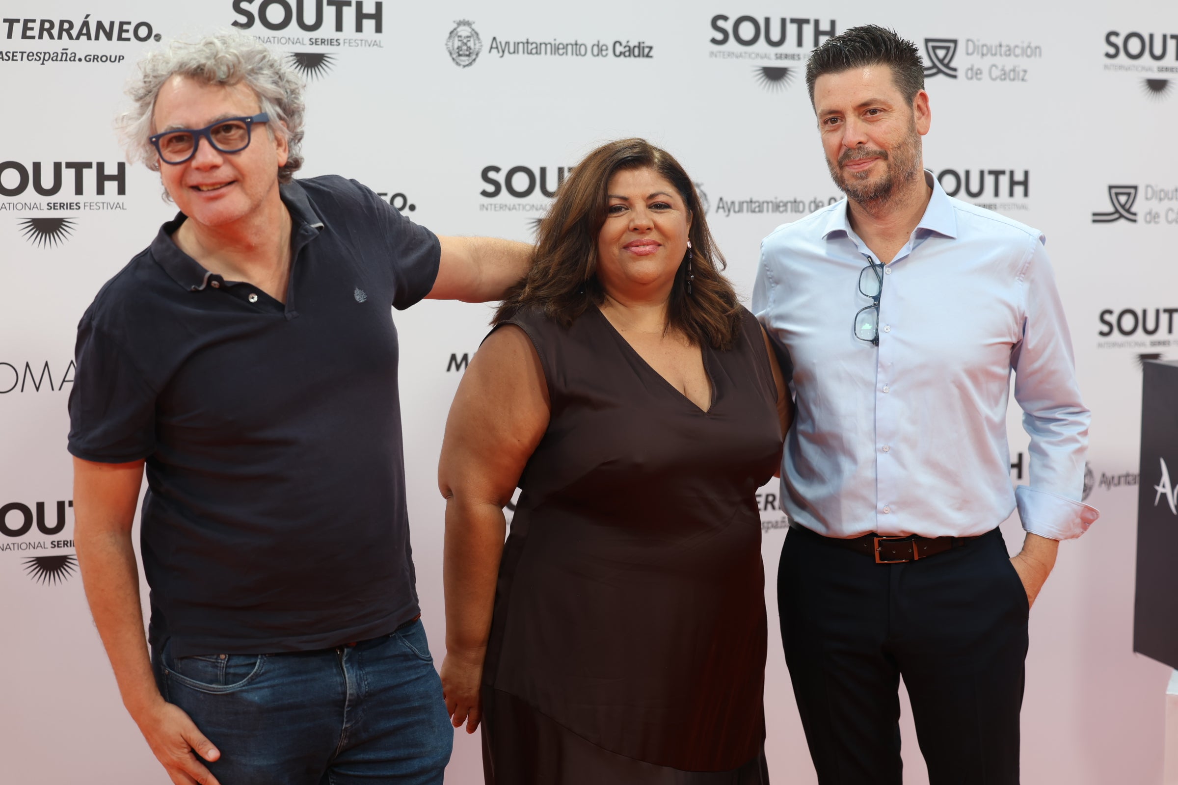 Segunda jornada de estrellas en la alfombra naranja del South Series Festival