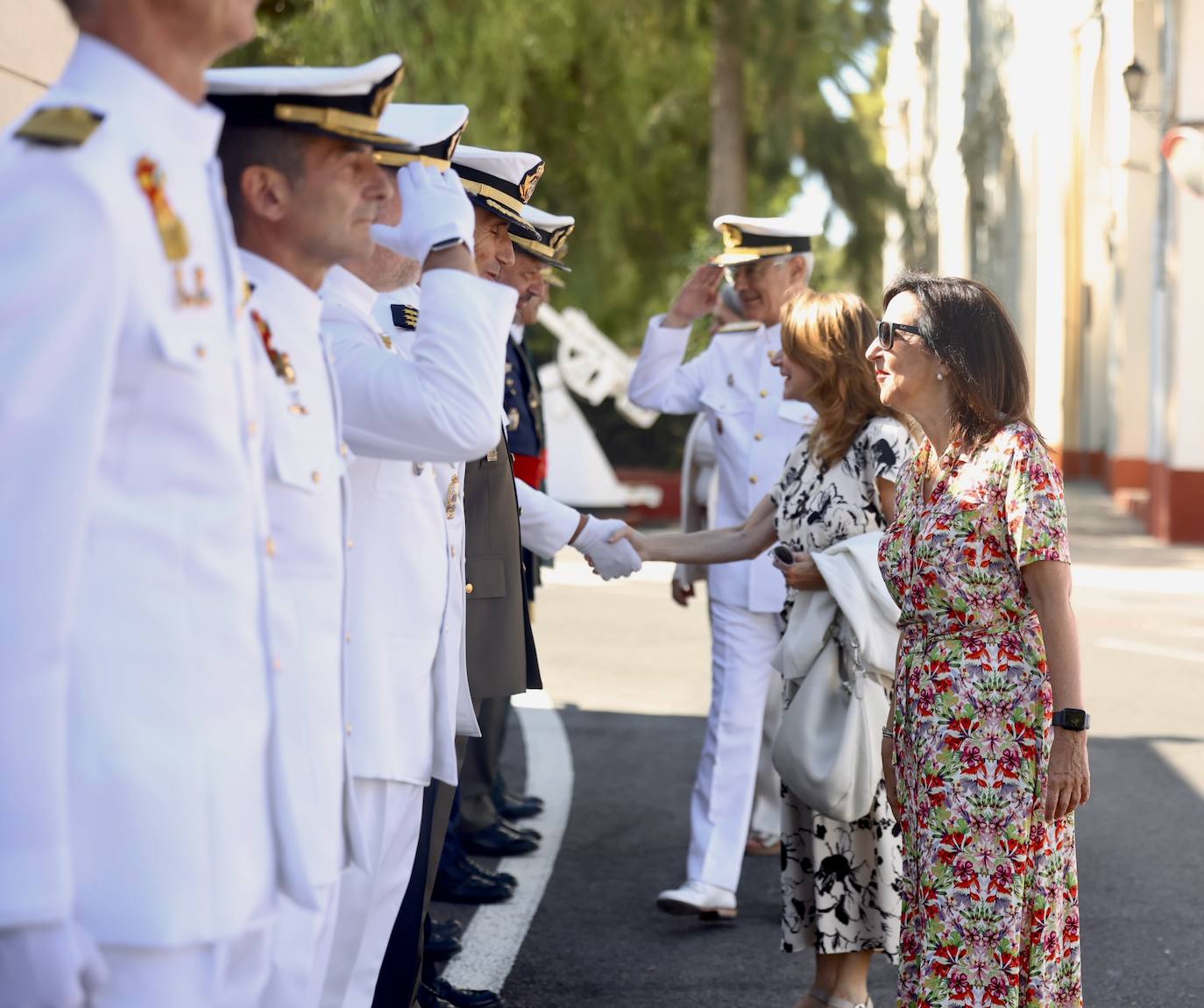 Fotos: Margarita Robles inaugura el curso académico en la Escuela de Suboficiales de la Armada en San Fernando