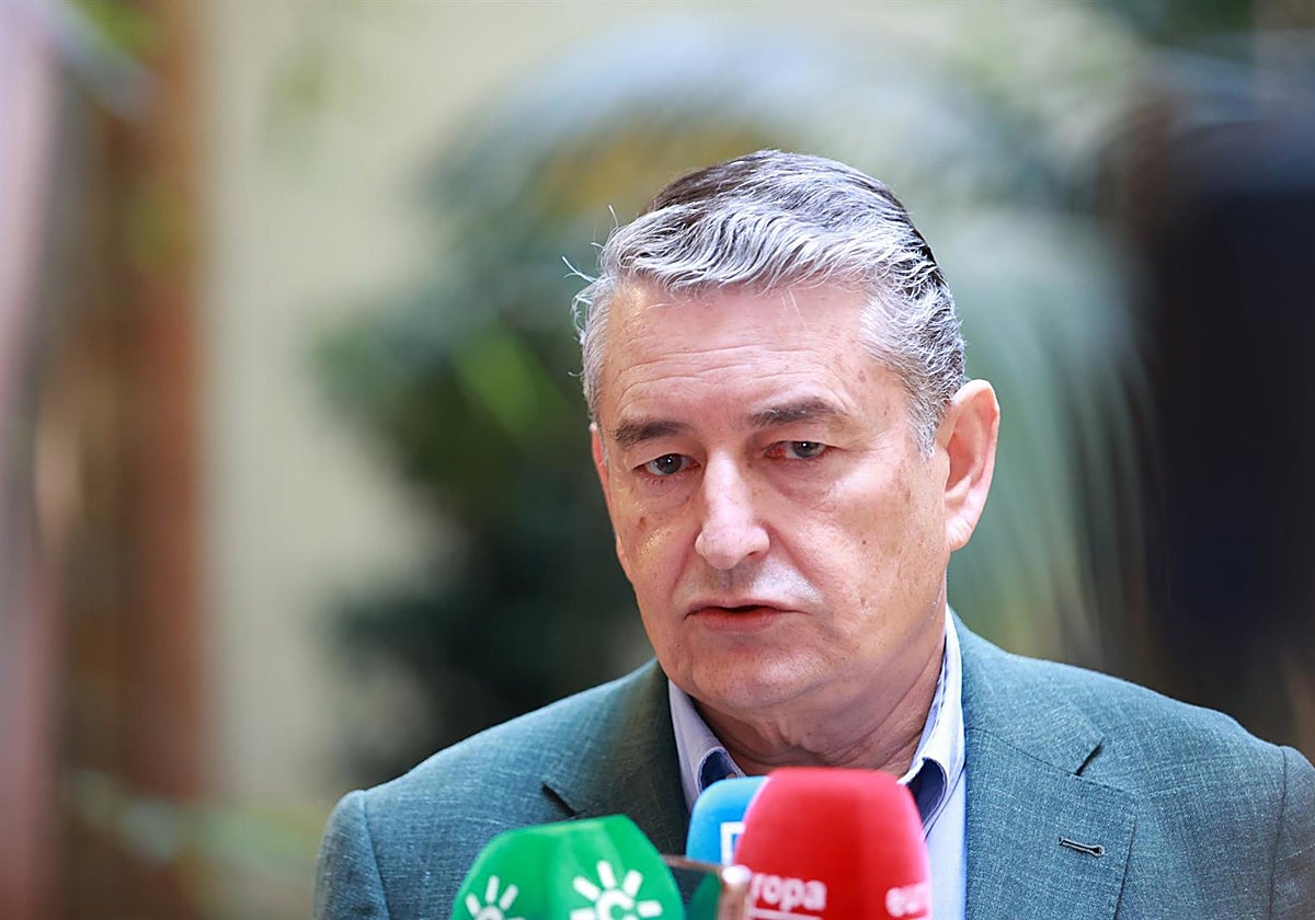 «De gratis nada»: la Junta reprocha a Montero su versión sobre los terrenos del hospital de Cádiz