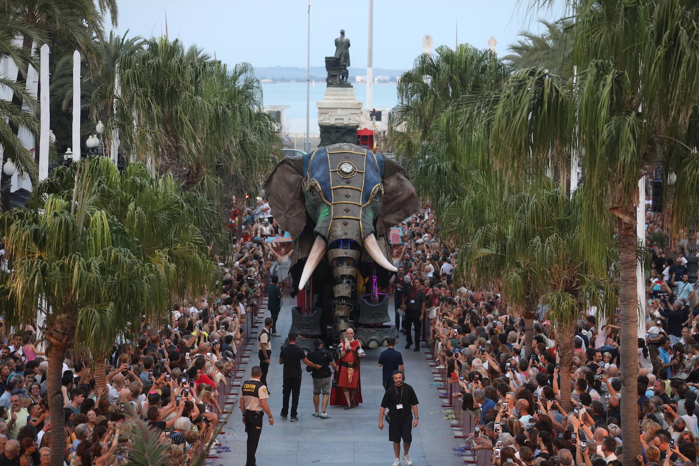 Fotos: Así ha sido el cortejo inaugural de Cádiz Romana