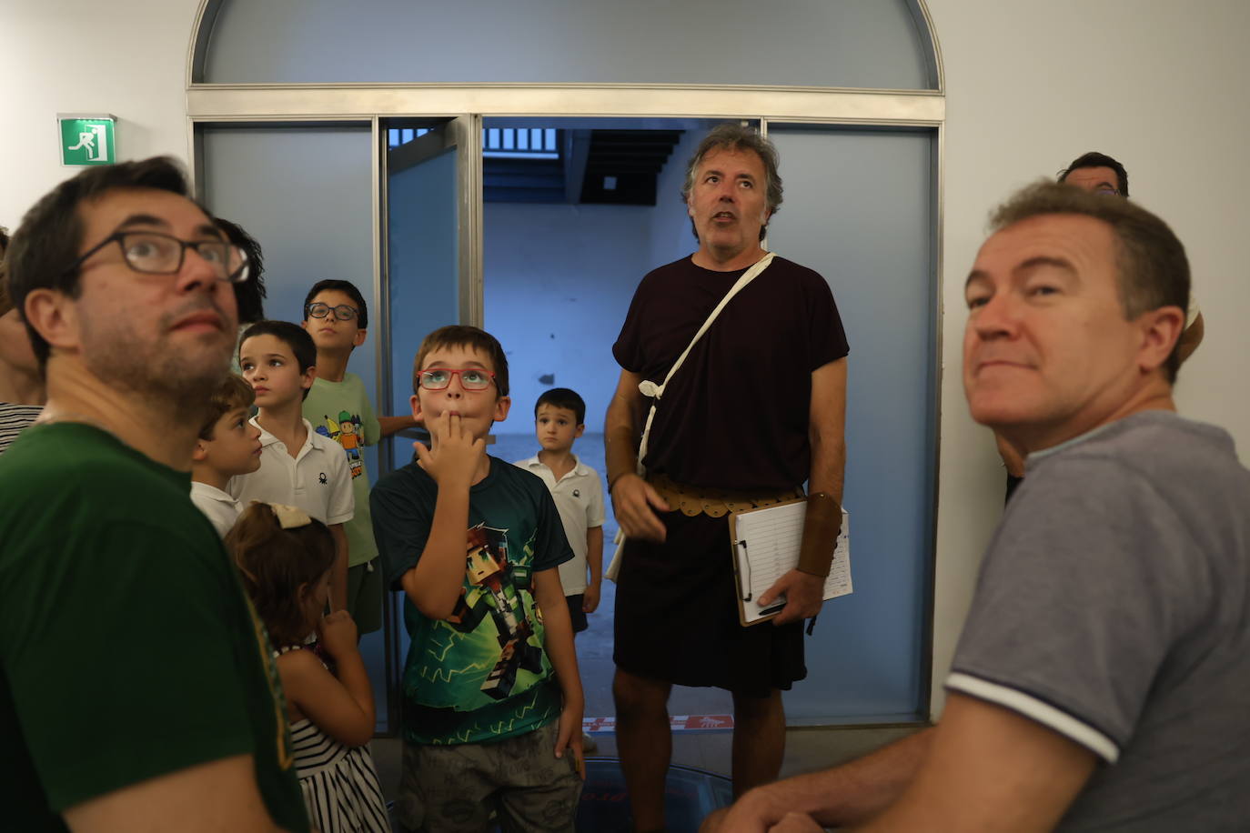 Visita teatralizada &#039;Cuando César vino a Gades y acabó soltando dos lagrimones&#039; en el Teatro Romano de Cádiz