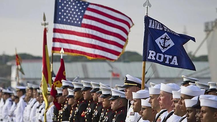 Miembros de la marina estadounidense en la base naval de Rota