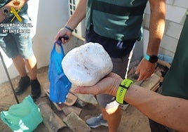 Golpe al menudeo de drogas en Chiclana: cae una banda que operaba desde cinco casas ubicadas en una misma calle de la localidad