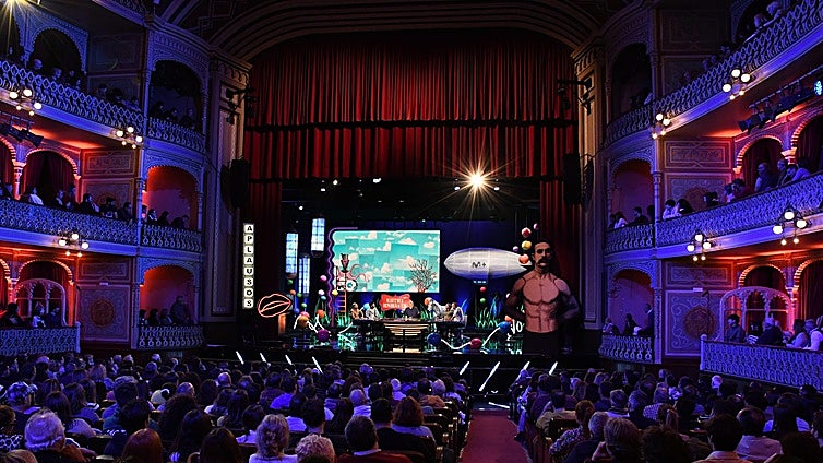 Javier Coronas no olvida su paso por  Cádiz con 'Ilustres ignorantes': «El Falla se me iba de las manos»