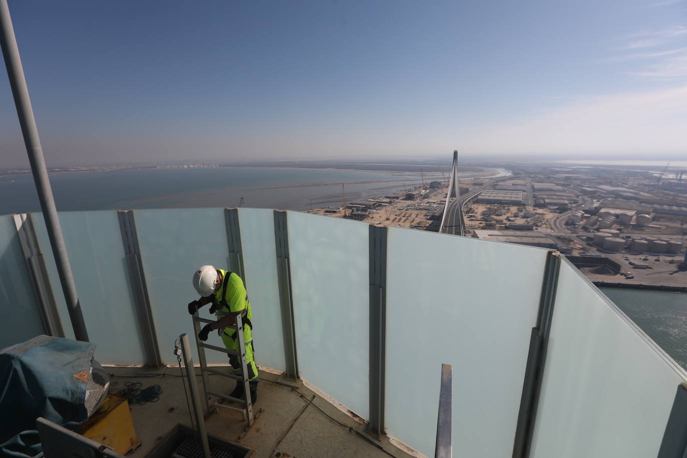 Fotos: La Bahía de Cádiz desde el punto más alto del puente de la Constitución de 1812, el imponente viaje al &#039;cielo&#039;