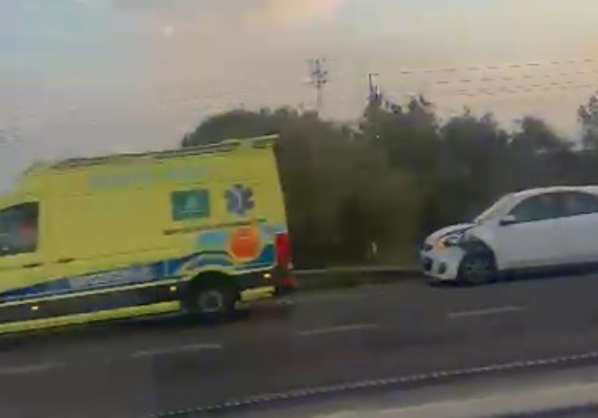Retenciones en la autovía San Fernando-Cádiz tras un accidente con seis vehículos implicados