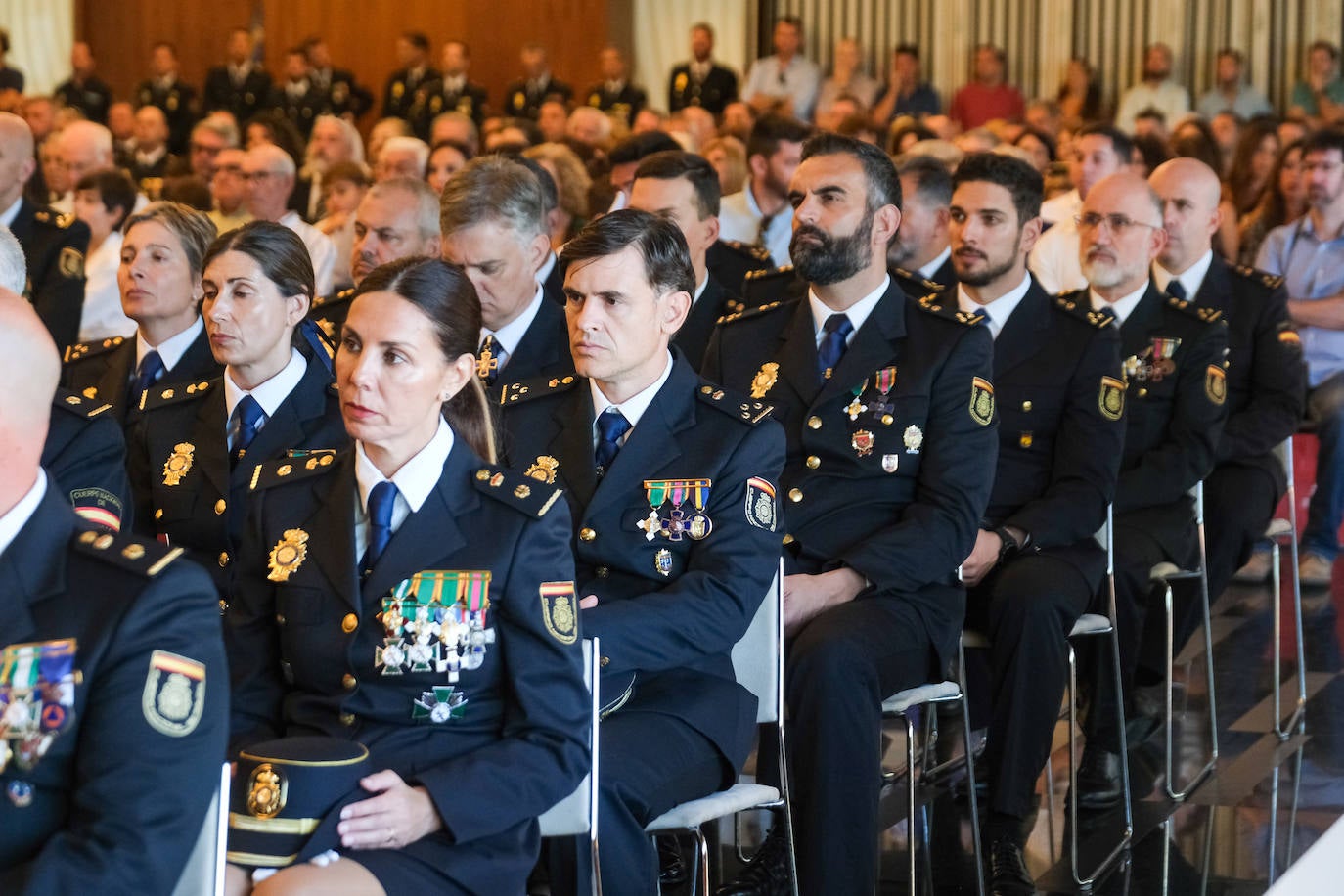 Fotos: Acto de la Policía Nacional con motivo de la fiesta de los Santos Ángeles Custodios en Cádiz