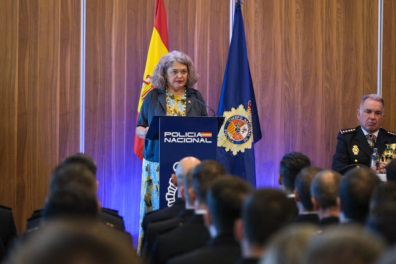 Fotos: Acto de la Policía Nacional con motivo de la fiesta de los Santos Ángeles Custodios en Cádiz