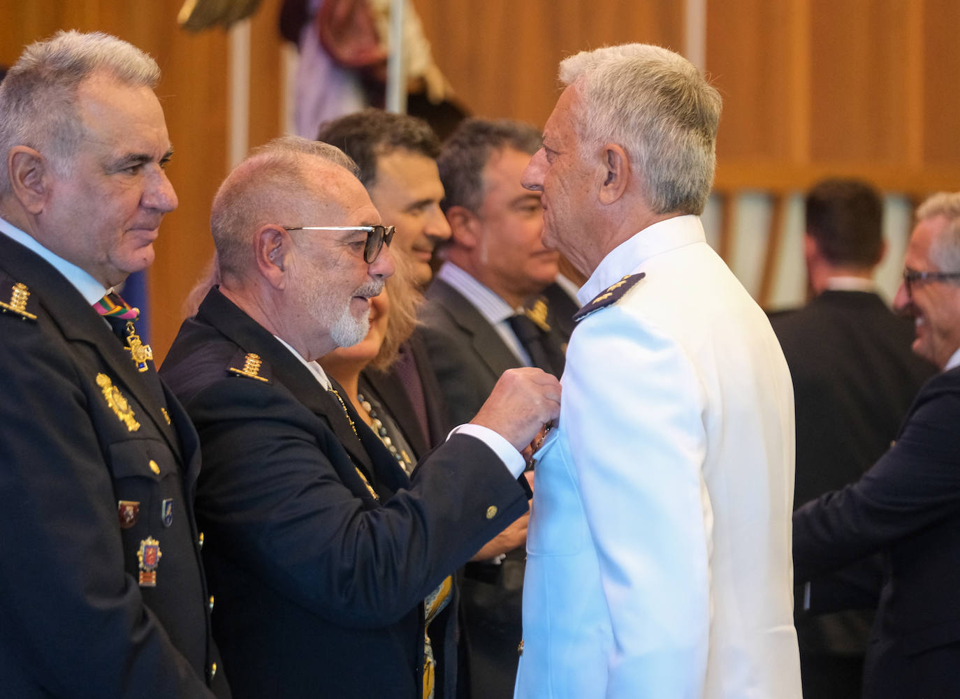 Fotos: Acto de la Policía Nacional con motivo de la fiesta de los Santos Ángeles Custodios en Cádiz