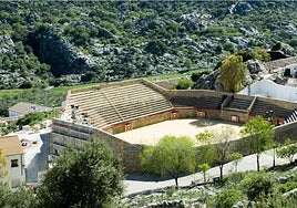 El pueblo más pequeño de Cádiz tiene menos de 500 habitantes y es conocido por su famoso queso y su curiosa plaza de toros