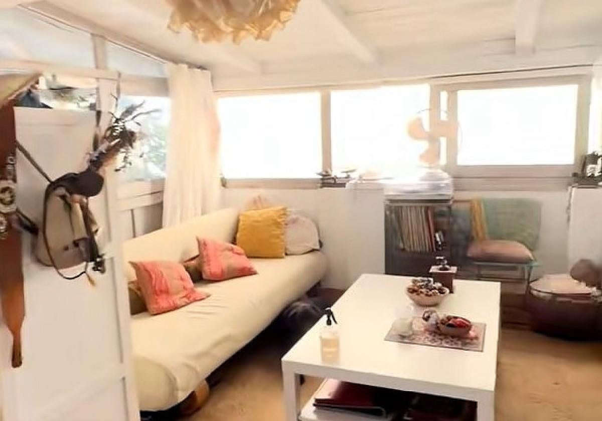 Imagen del interior de la vivienda que está a la venta en Tarifa