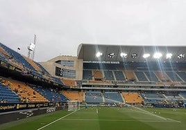 El cambio de nombre al estadio del Cádiz CF «no es una prioridad»