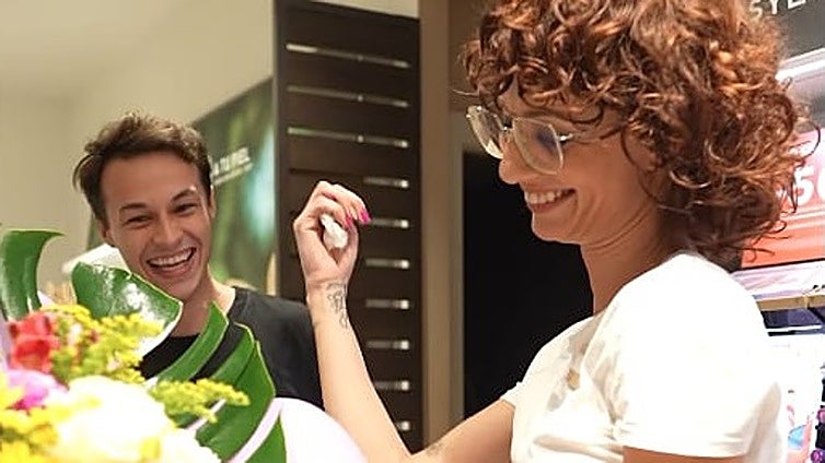 Bahía Sur despide por todo lo alto a una trabajadora que deja huella: «Nati, te vamos a echar mucho de menos»