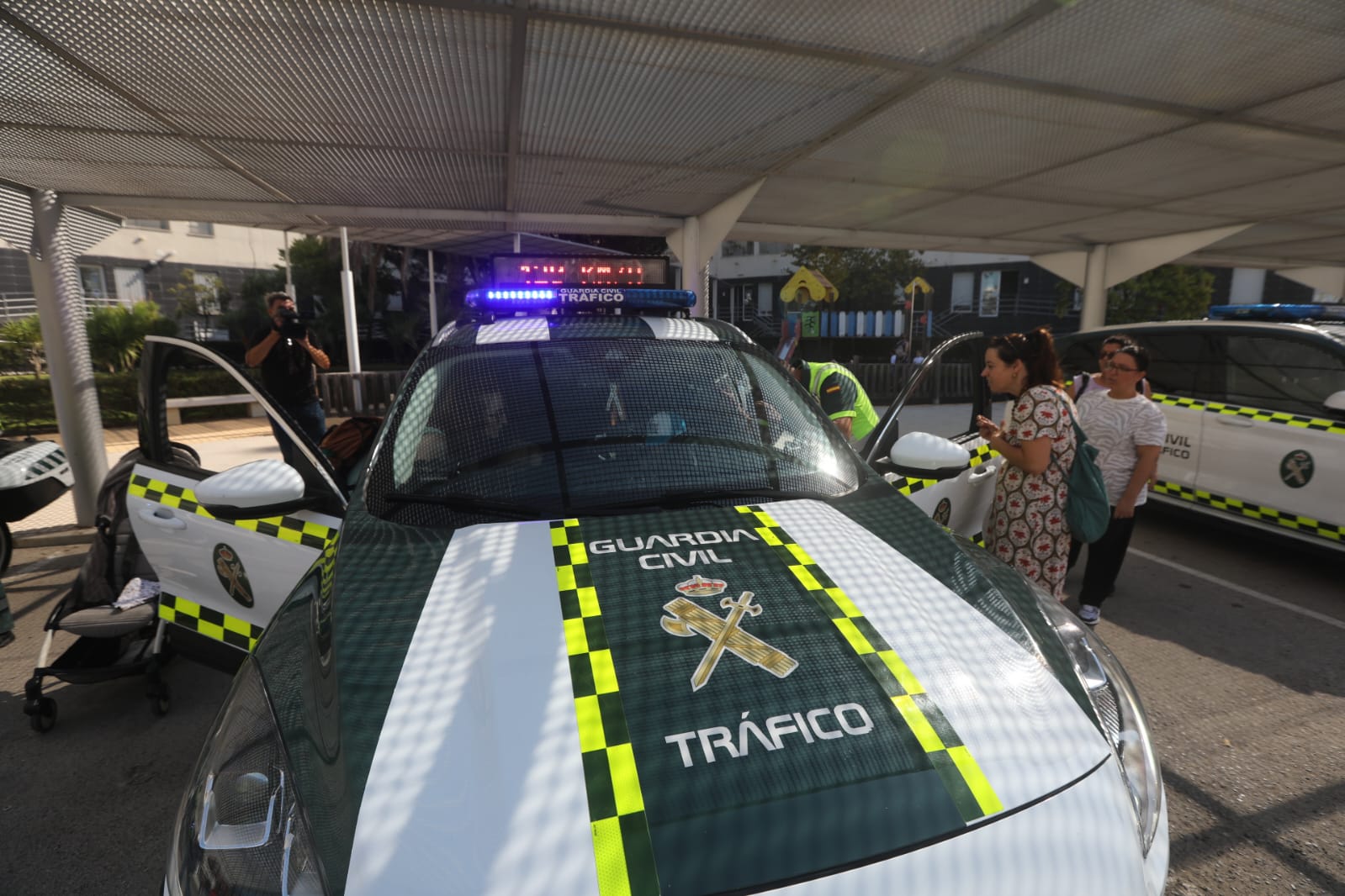 Fotos: Las imágenes de la jornada de puertas abiertas en la Comandancia de la Guardia Civil de Cádiz