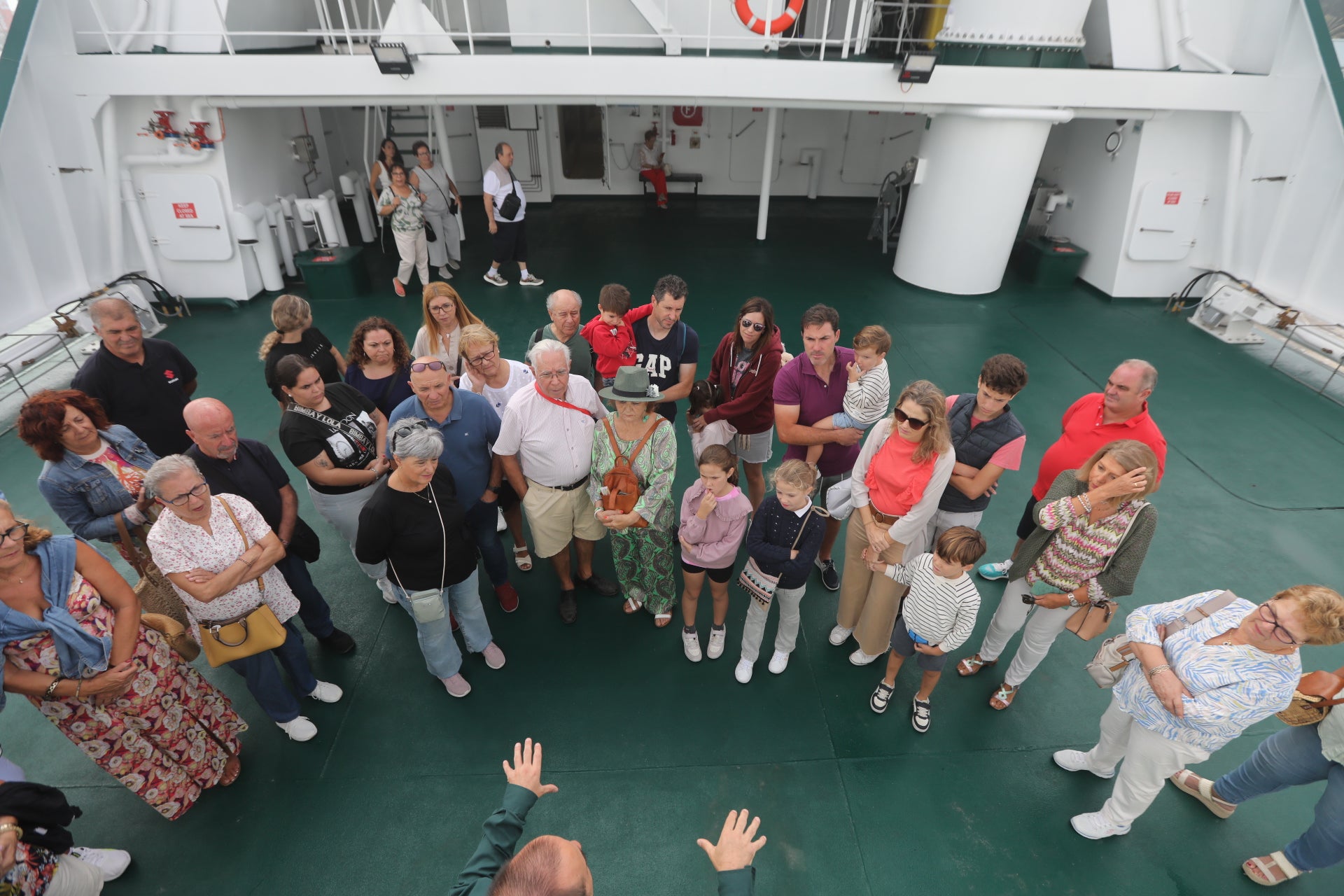 Fotos: Jornada de puertas abiertas en el &#039;Duque de Ahumada&#039; de la Guardia Civil en Cádiz
