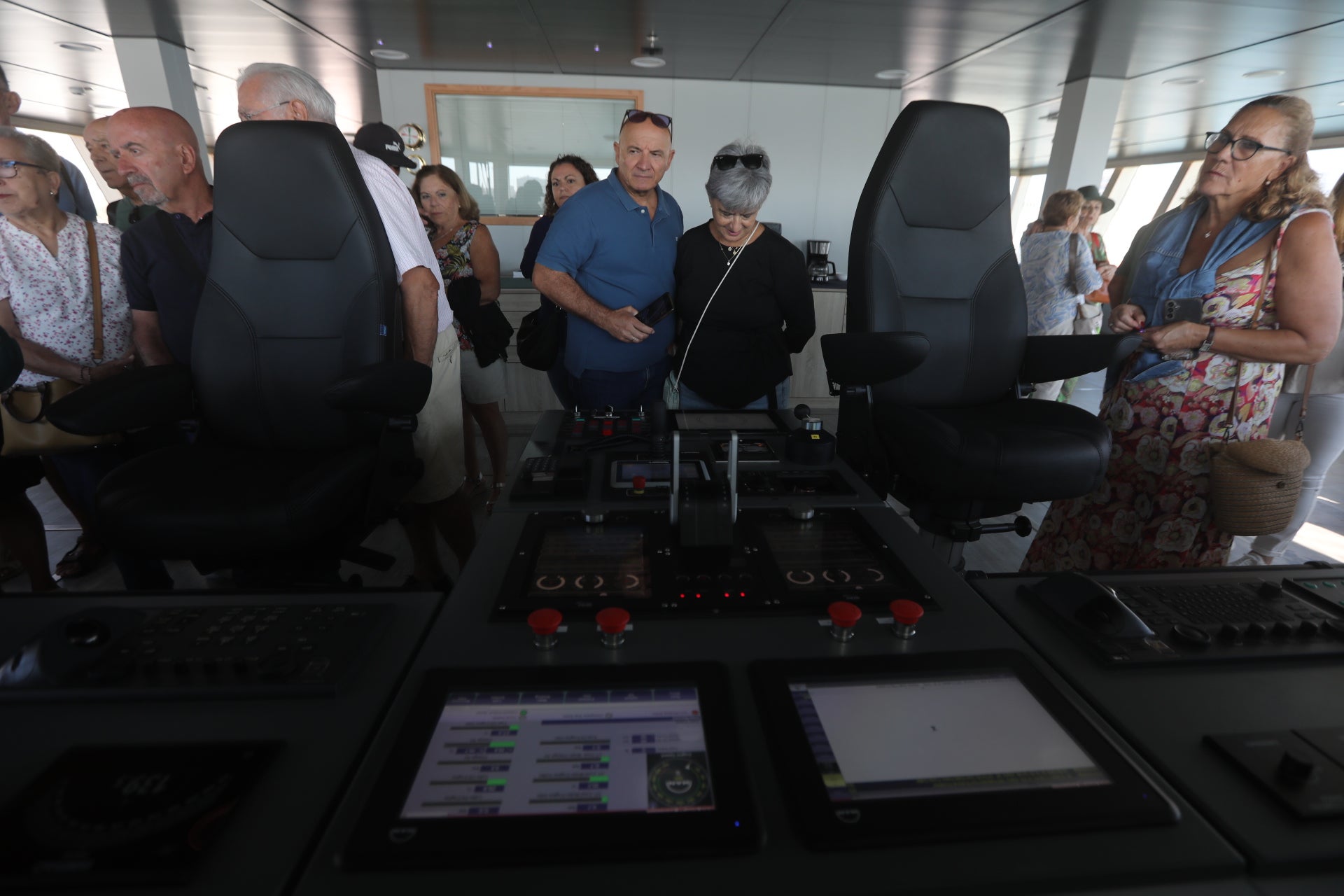 Fotos: Jornada de puertas abiertas en el &#039;Duque de Ahumada&#039; de la Guardia Civil en Cádiz