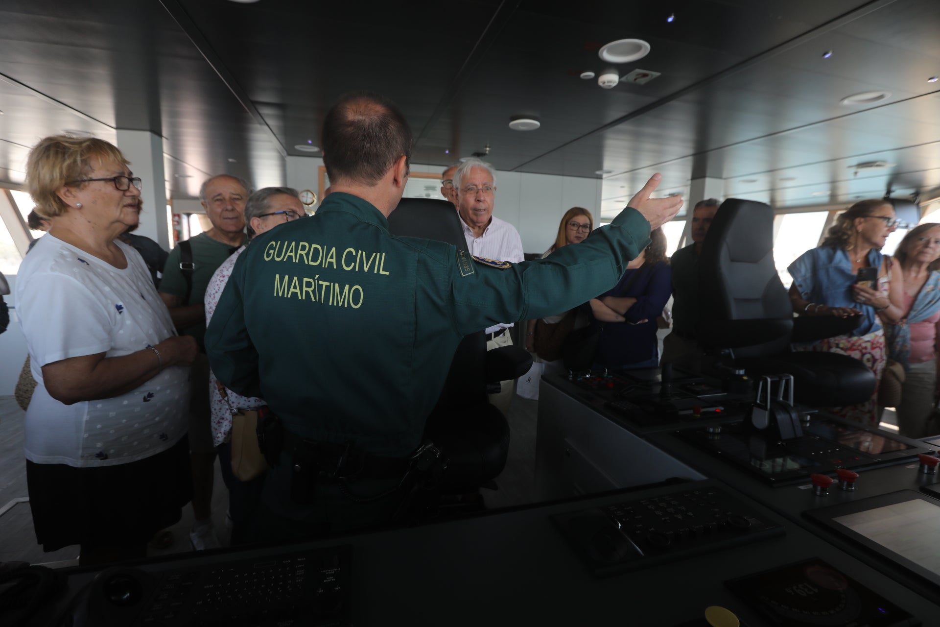 Fotos: Jornada de puertas abiertas en el &#039;Duque de Ahumada&#039; de la Guardia Civil en Cádiz