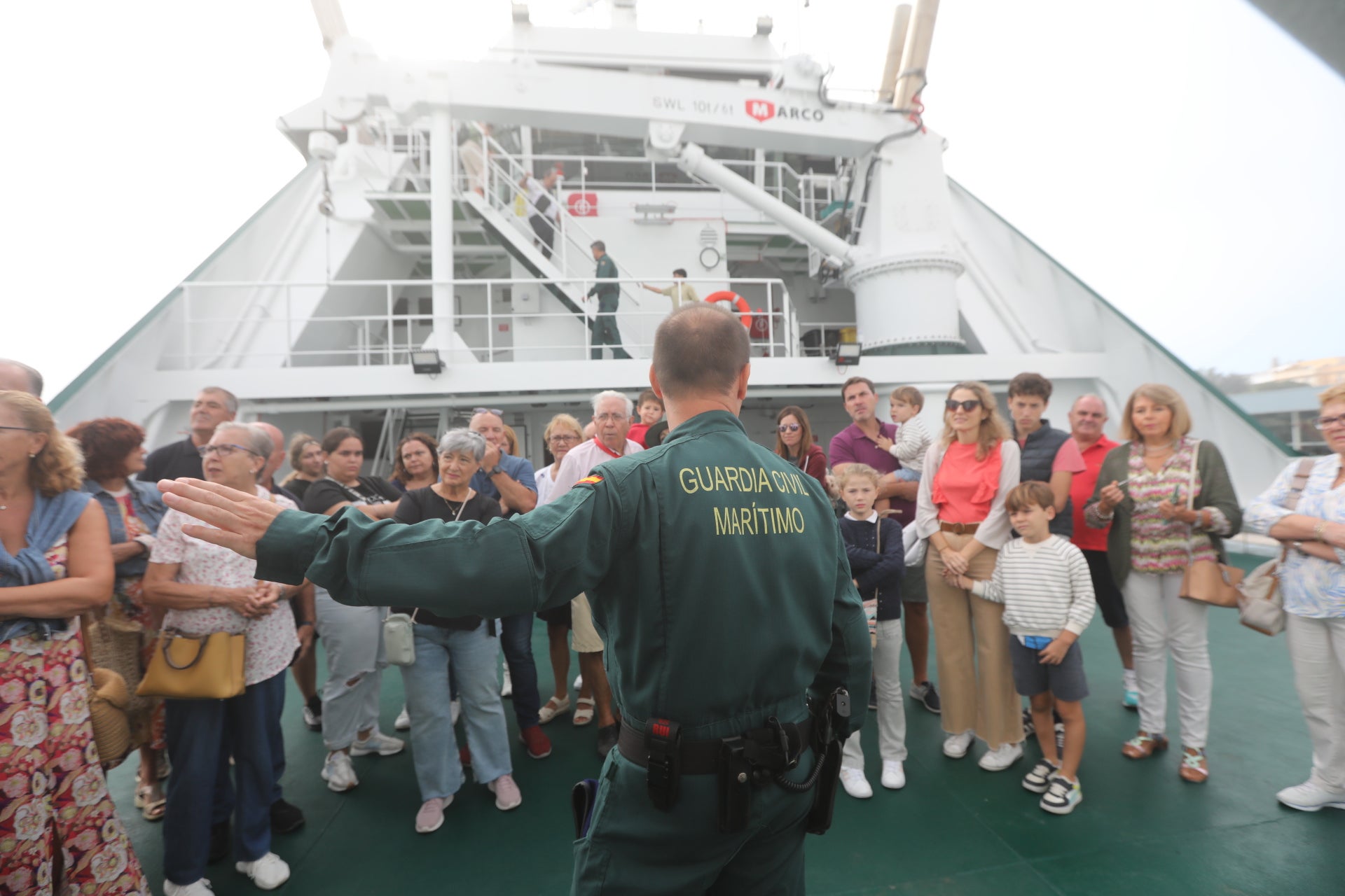Fotos: Jornada de puertas abiertas en el &#039;Duque de Ahumada&#039; de la Guardia Civil en Cádiz