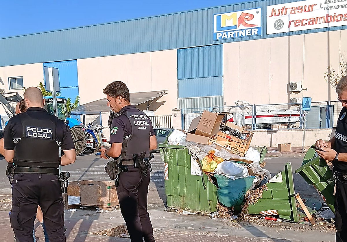Jerez lucha contra el vertido de residuos en polígonos industriales