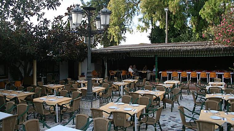 Imagen de la terraza de la Venta La Rufana