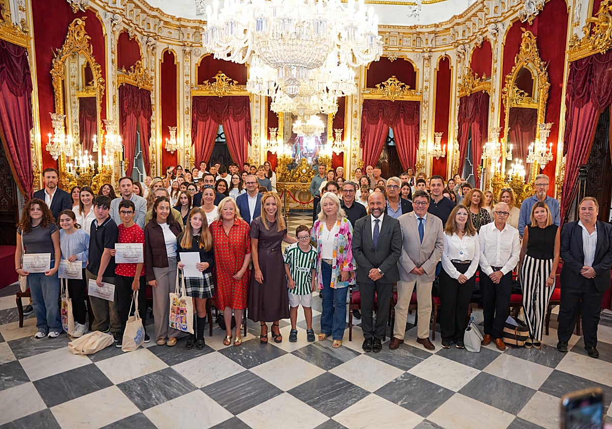 Almudena Martínez habla del mar en Cádiz como «puente cultural y comercial»