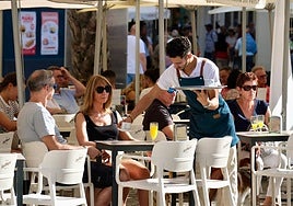 La cara frustrante del verano en Cádiz: turismo de récord y empleo precario