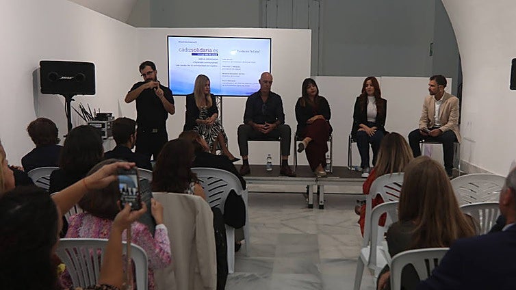 Cádiz teje comunidad con la fuerza de sus colectivos sociales