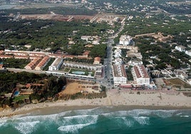 «Prohibido ensuciar, hacer ruido o dejar el coche tirado»: Chiclana prepara su guía de convivencia ciudadana