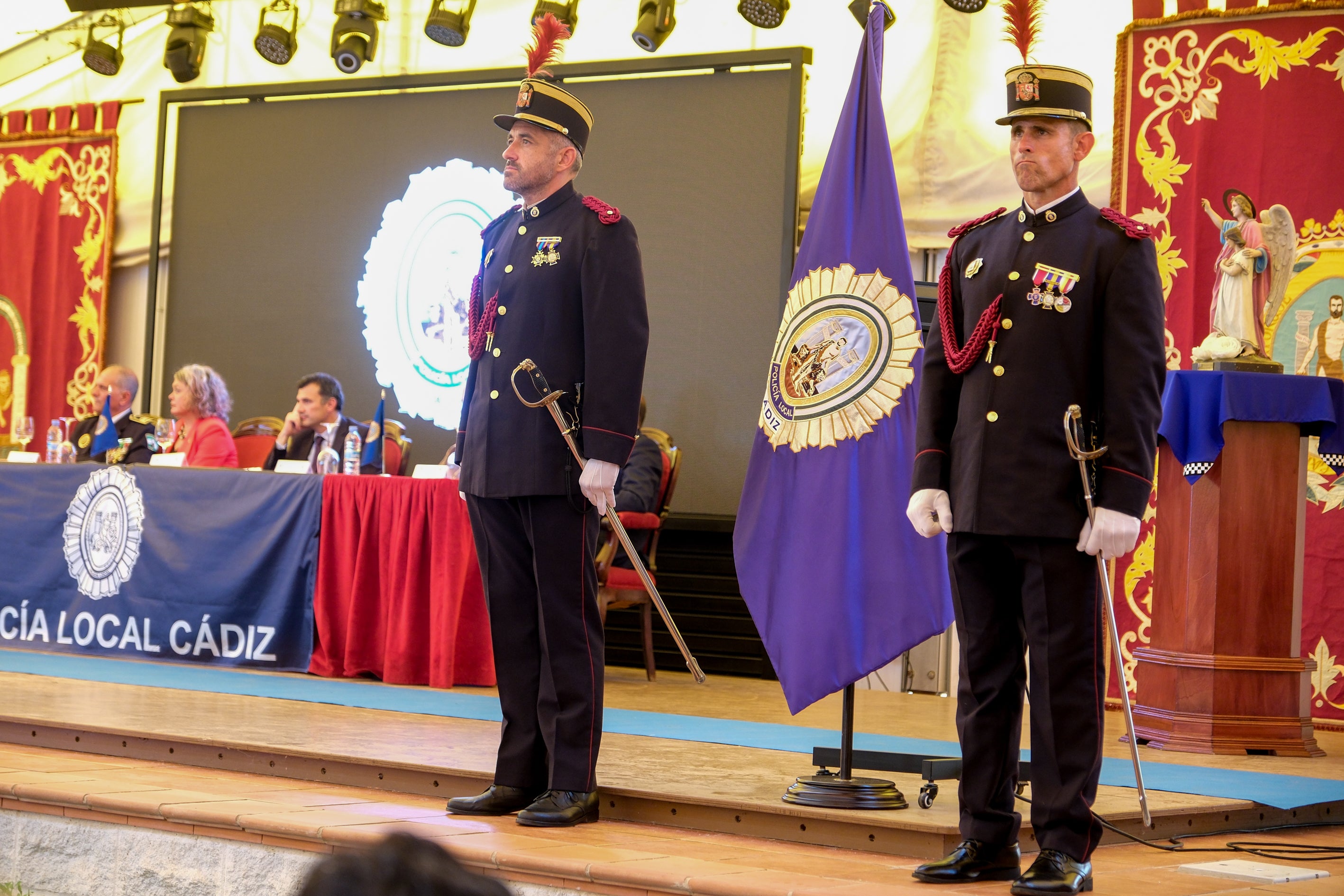 Honores al patrón de la Policía Local de Cádiz