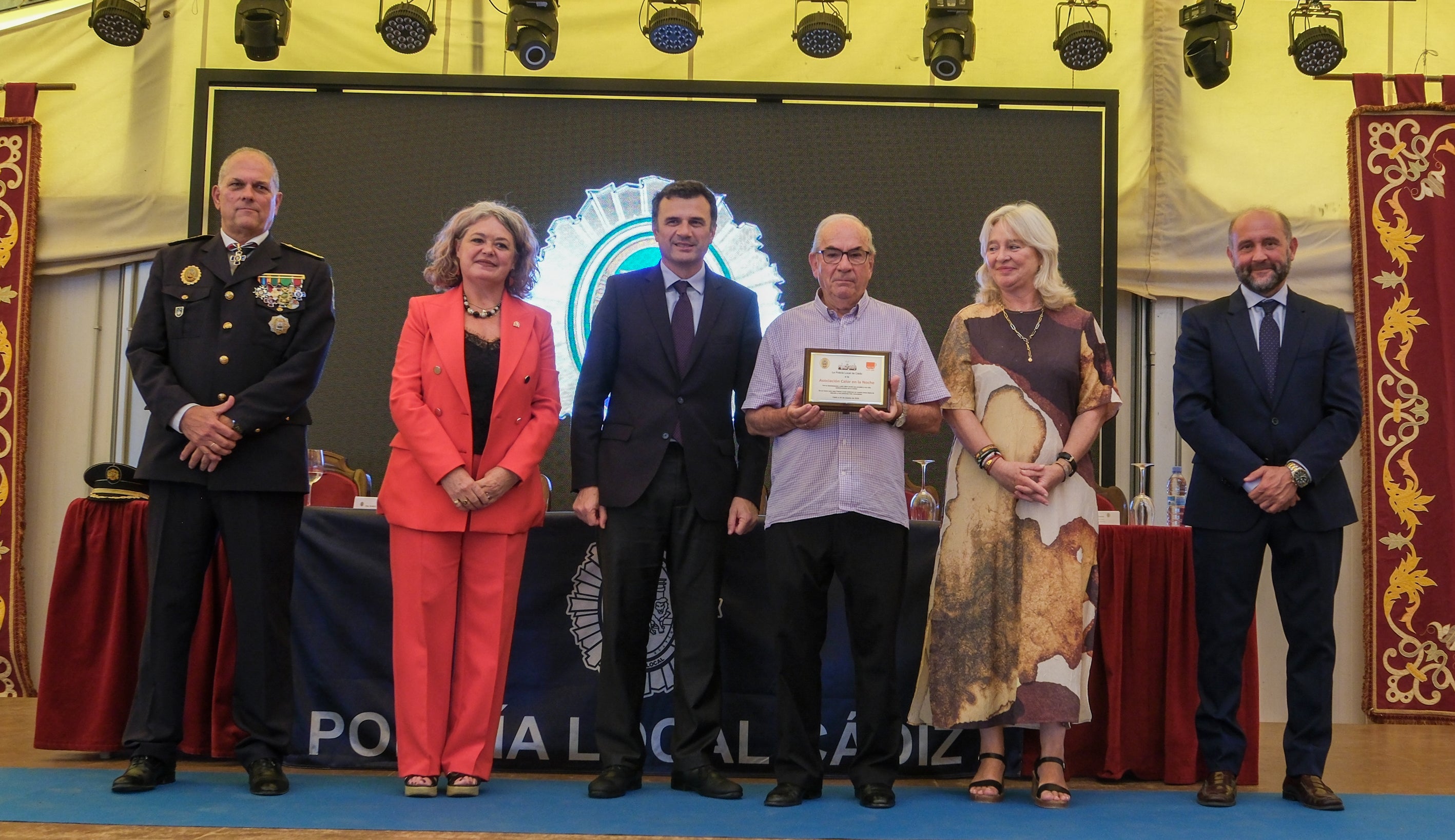 Honores al patrón de la Policía Local de Cádiz