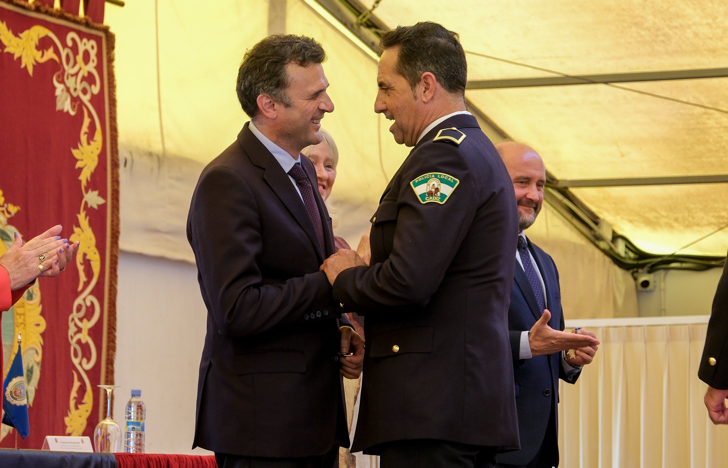 Honores al patrón de la Policía Local de Cádiz