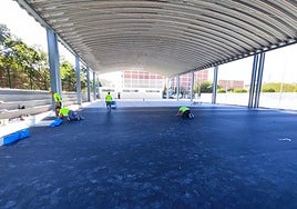 Las obras de reforma de los vestuarios y las pistas deportivas del barrio de Loreto entran en su recta final