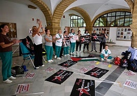 Encierro indefinido de las trabajadoras de limpieza de la UCA: «No podemos ir a la huelga»