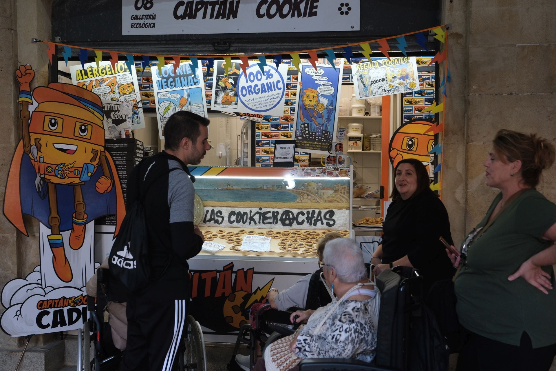 Fotos: El mercado central de Cádiz celebra la fiesta de Los Tosantos