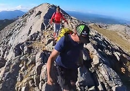 Esta ruta de la provincia de Cádiz te permite subir a dos montañas de más de 1.500 metros: así puedes realizarla