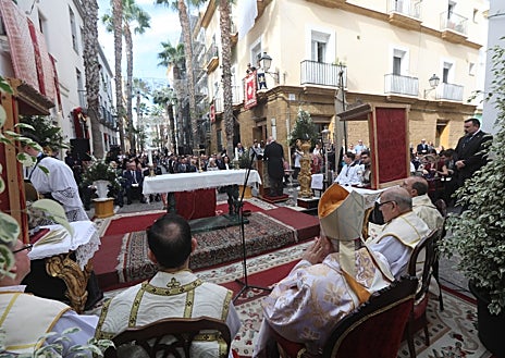 Imagen secundaria 1 - Cádiz conmemora el Milagro del Maremoto de 1755