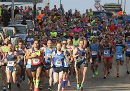 Cortes de tráfico y cambios de recorrido de los autobuses por la II Media Maratón Ciudad de Cádiz 2025