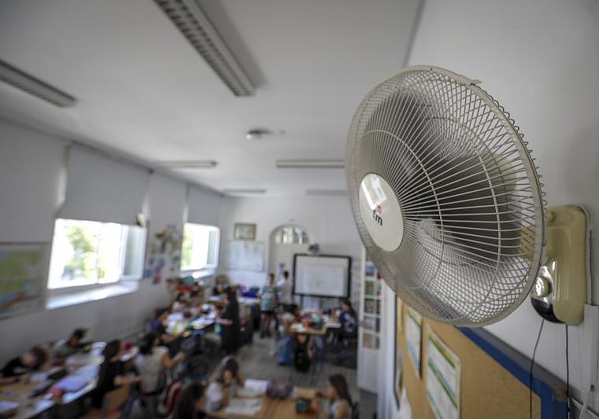 Ocho millones para mejorar la climatización en 505 centros educativos en la provincia de Cádiz