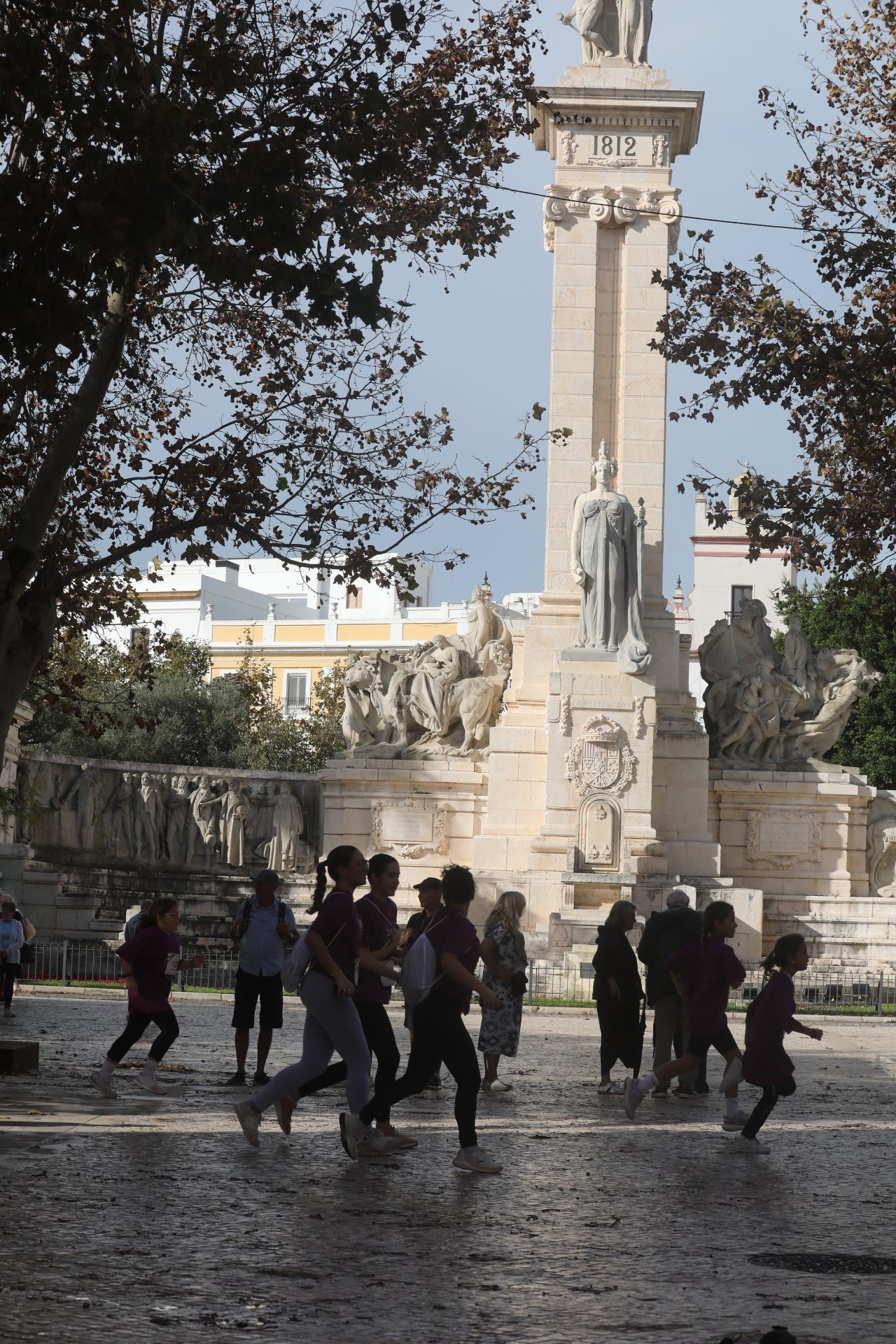Cádiz se une y corre contra la violencia de género