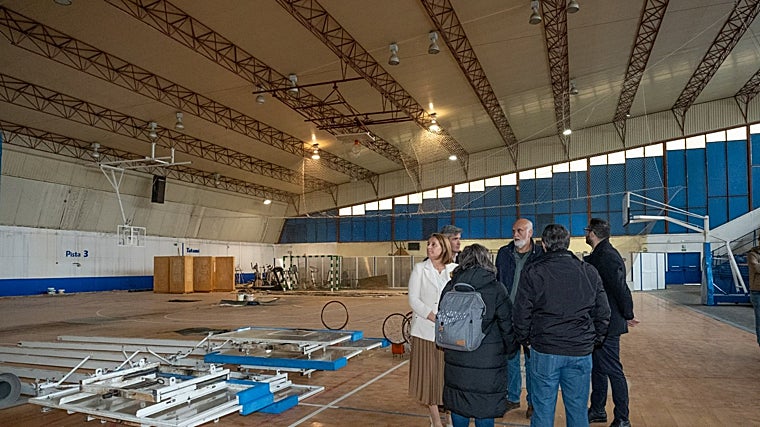 Ayuntamiento de Puerto Real y Diputación buscan devolver la vida al Pabellón Municipal