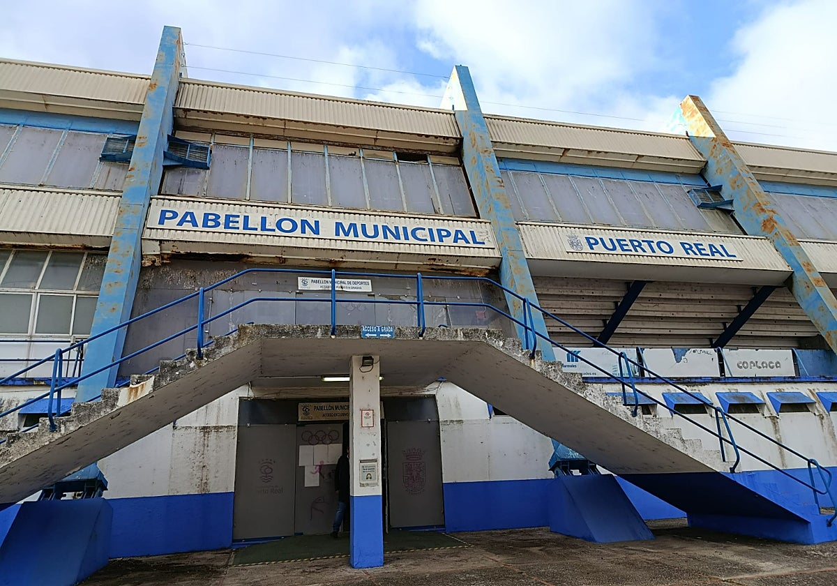 Ayuntamiento de Puerto Real y Diputación buscan devolver la vida al Pabellón Municipal
