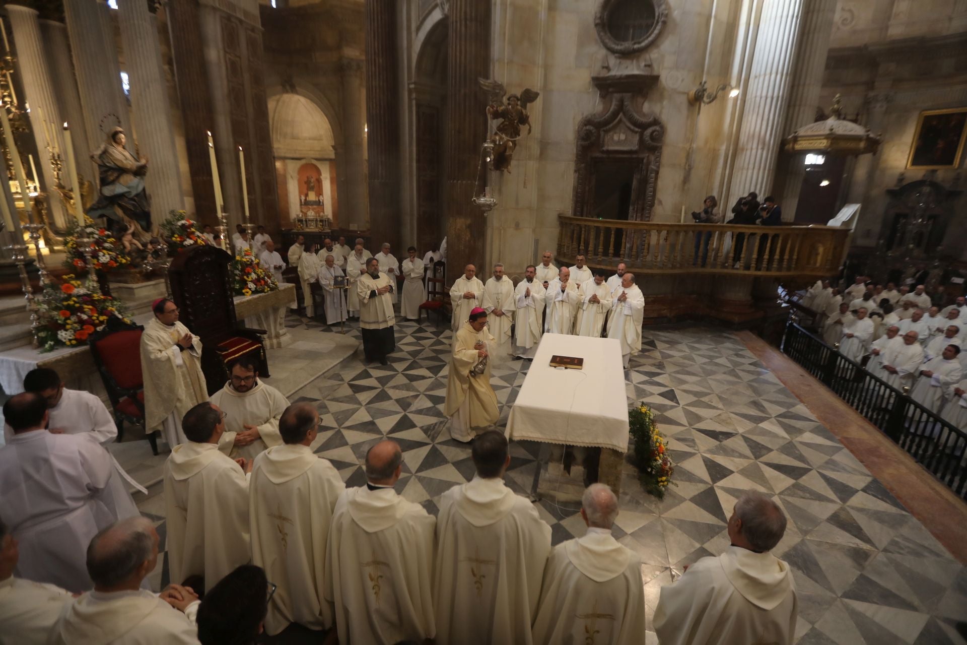 Fotos: Misa de presentación en Cádiz del administrador apostólico