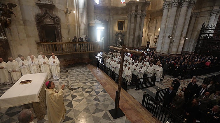 «Cádiz será un regalo para mí»: Monseñor Valdivia comienza su etapa transitoria al frente de la diócesis