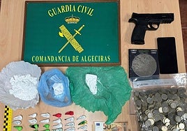 San Roque pone cerco al menudeo: armas, dinero y casi 7 kilos de droga y 12 detenidos