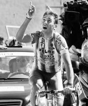 JAVIER PASCUAL LLORENTE «Jamás piensas que eres tú»