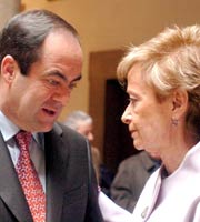 José Bono junto a María Teresa Fernández de la Vega