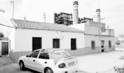 El barrio de Aceca se encuentra pegado a la central térmica.  FOTO: H. FRAILE